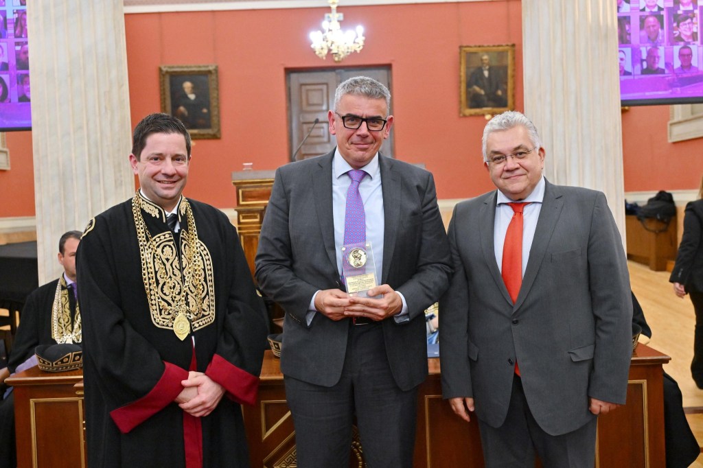 Απονομή των Ετήσιων Βραβείων Καθηγητών ΕΚΠΑ – Βράβευση κ. Σωτήριου&nbsp;Δεσπότη